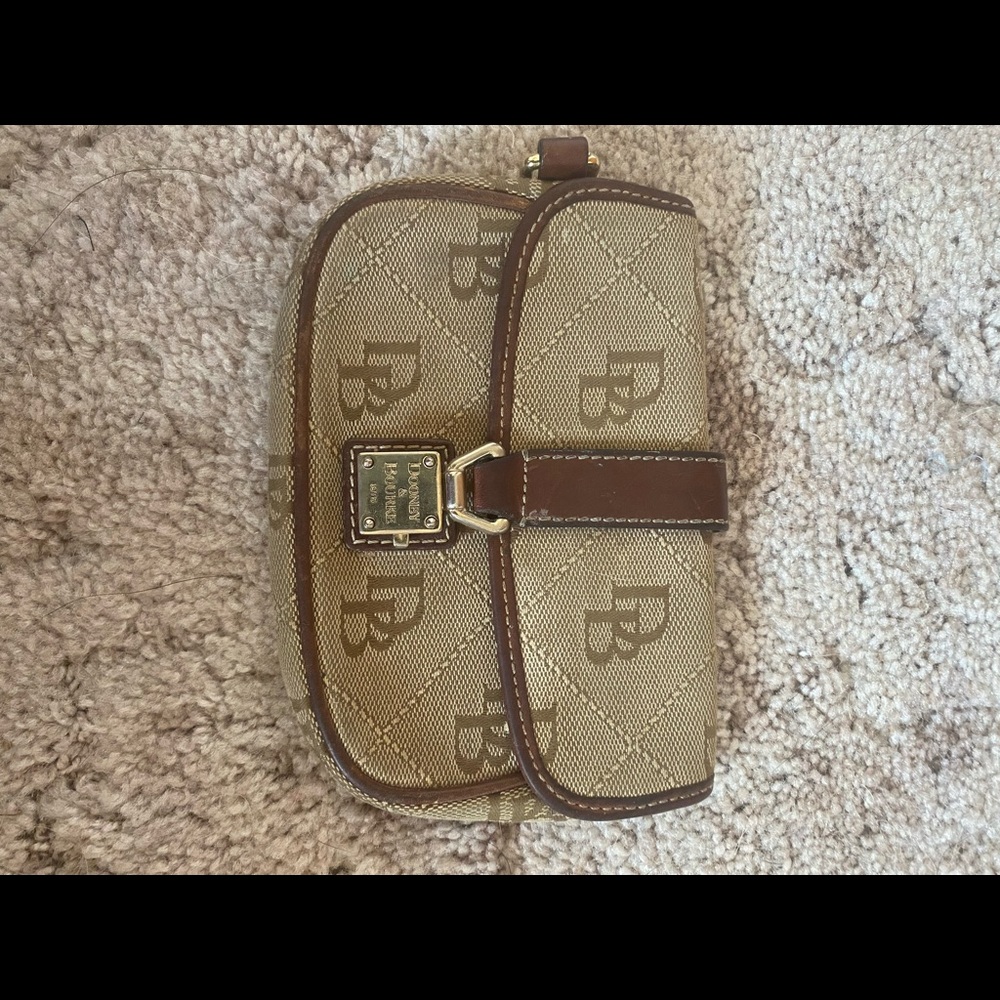 Dooney & Bourke Brown Signature Logo Wrist bag/wallet